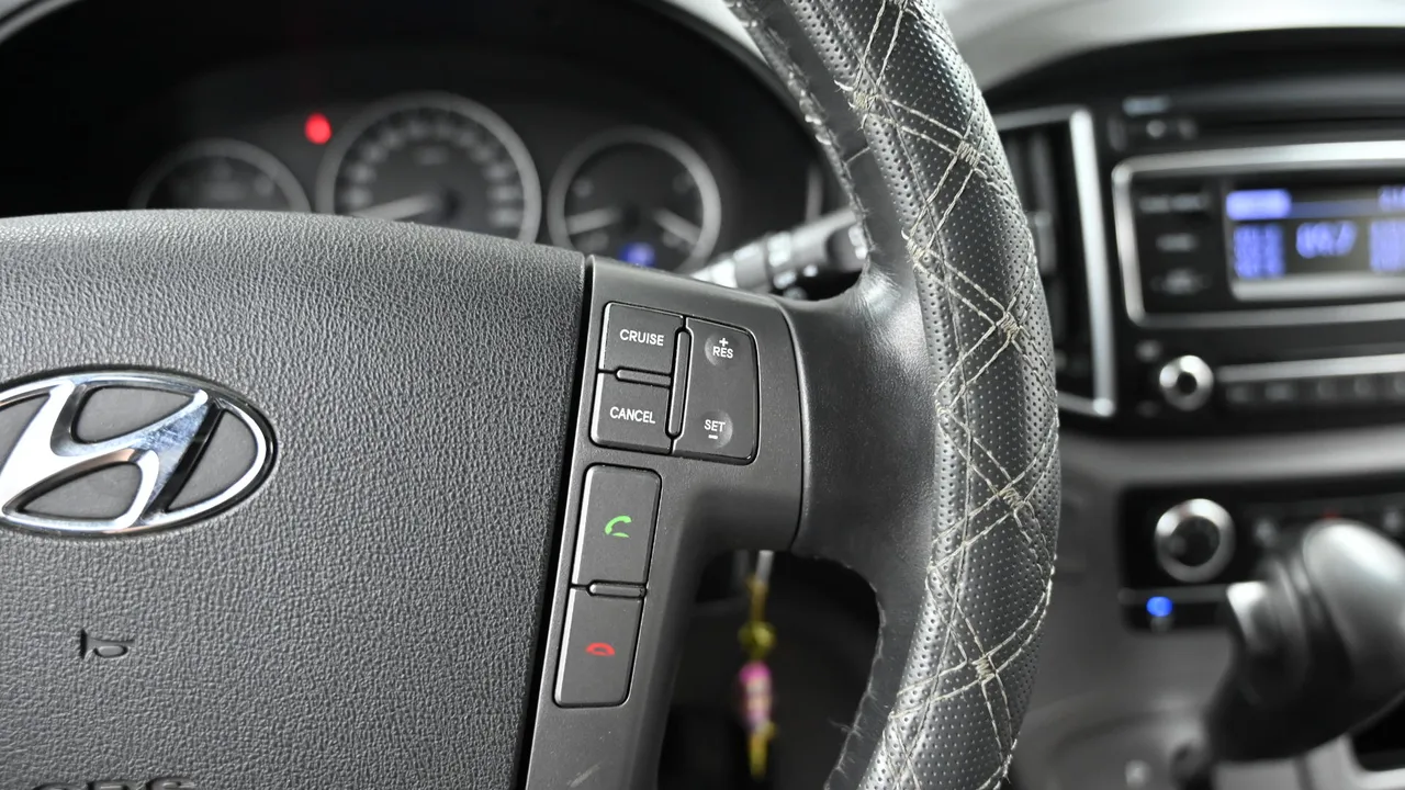 Hyundai Starex — miniaturë 16