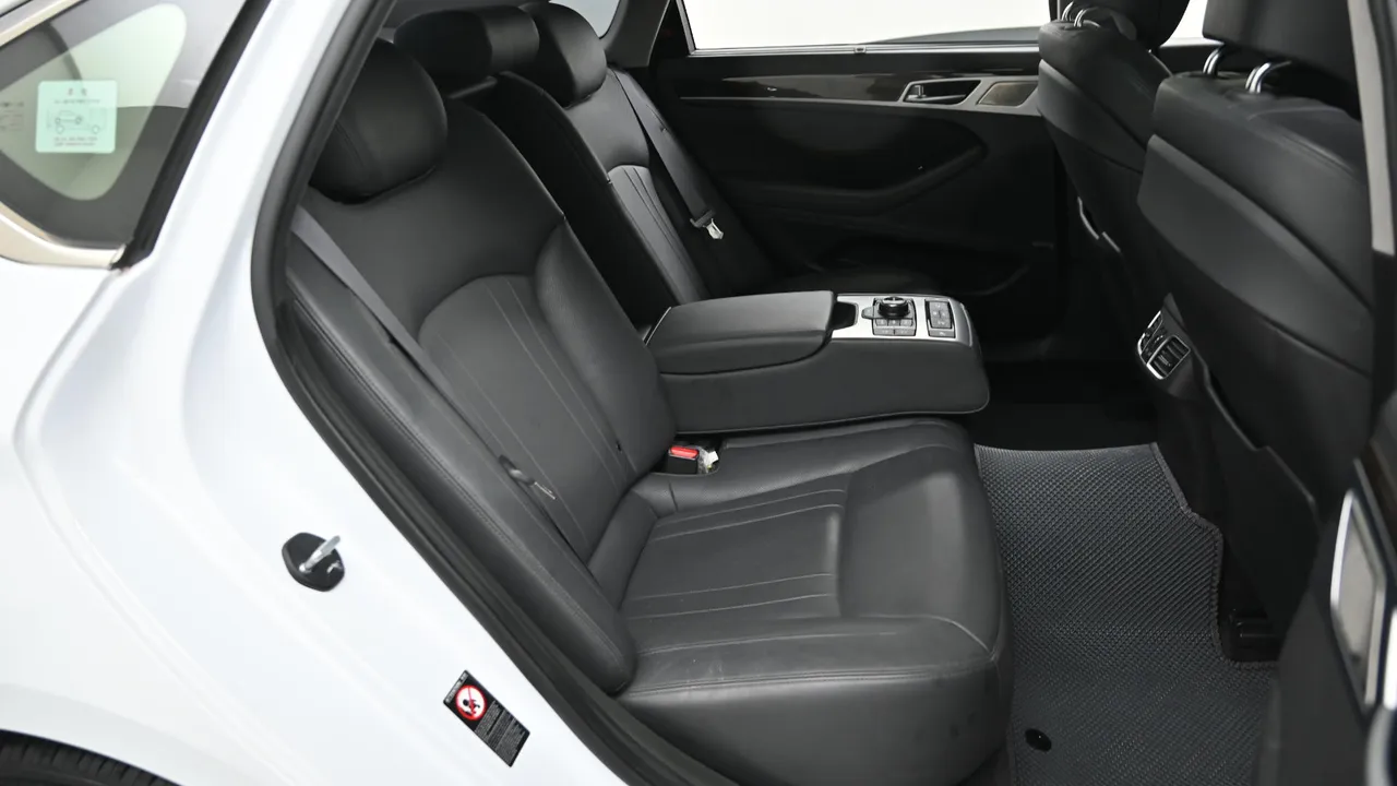 Genesis G80 — miniaturë 12