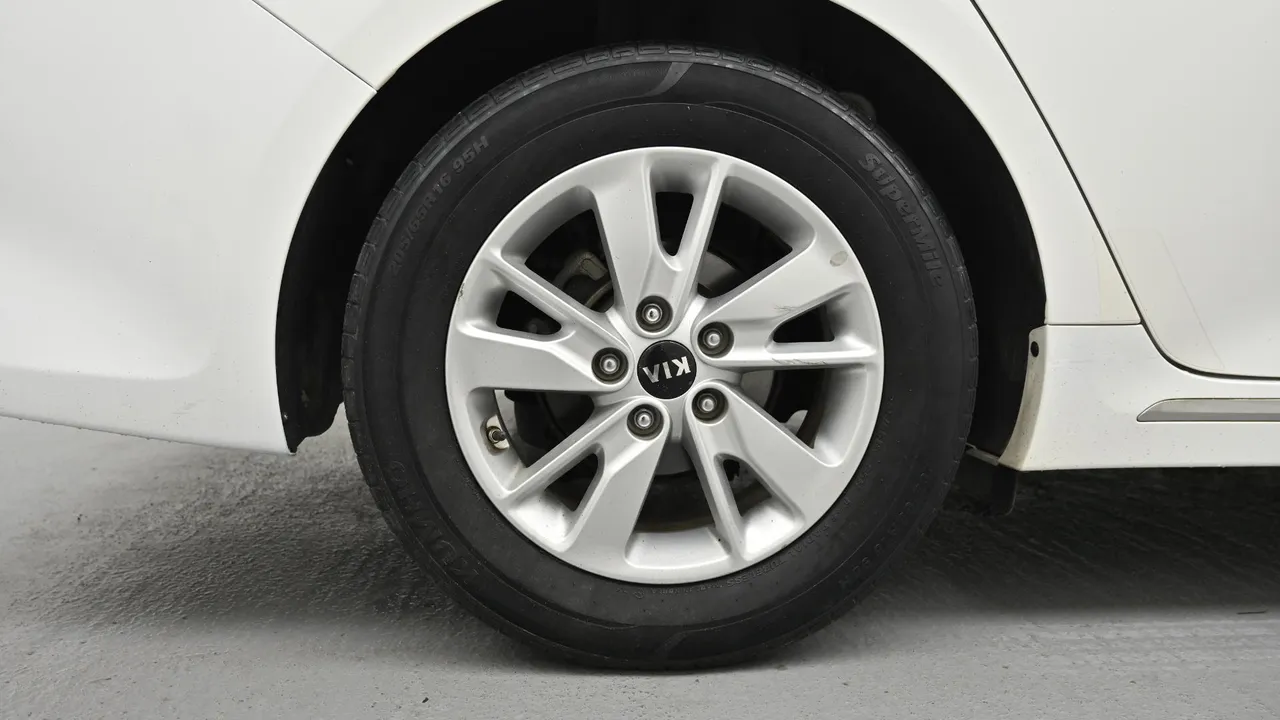 Kia K5 — miniaturë 5