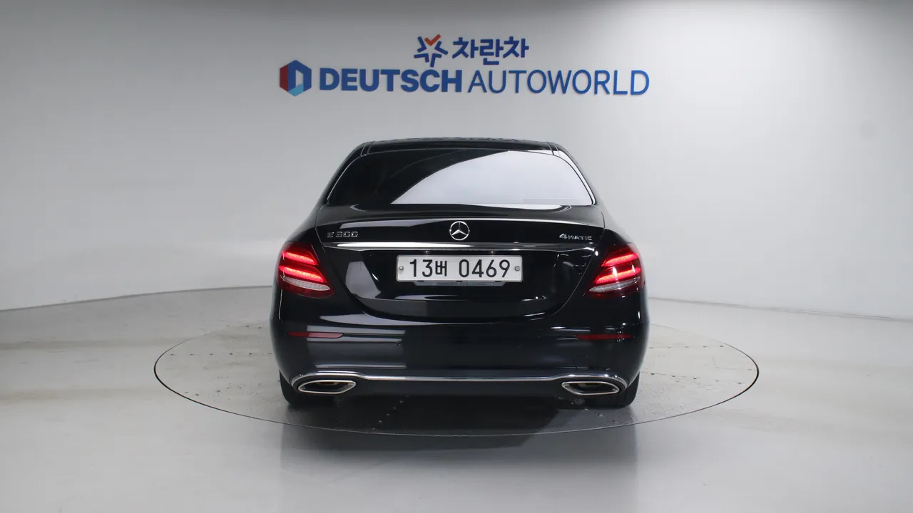 Mercedes-Benz E-klasse — miniaturë 4