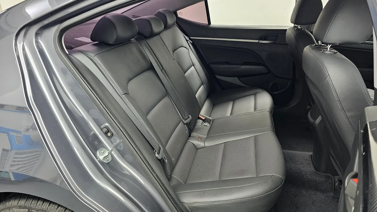 Hyundai Avante — miniaturë 12