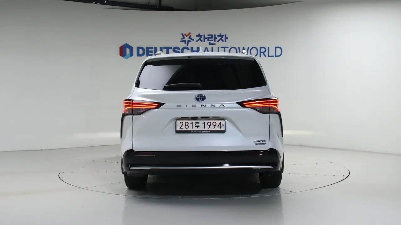 Toyota Sienna — miniaturë 4