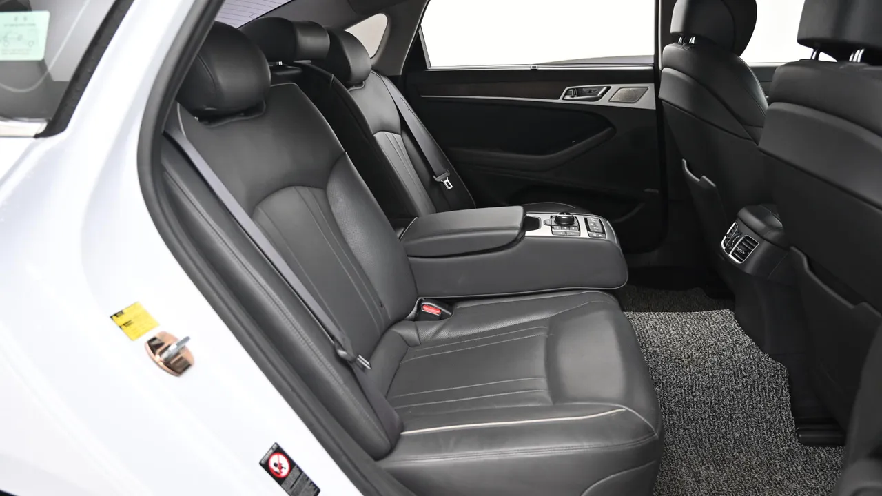 Genesis G80 — miniaturë 12