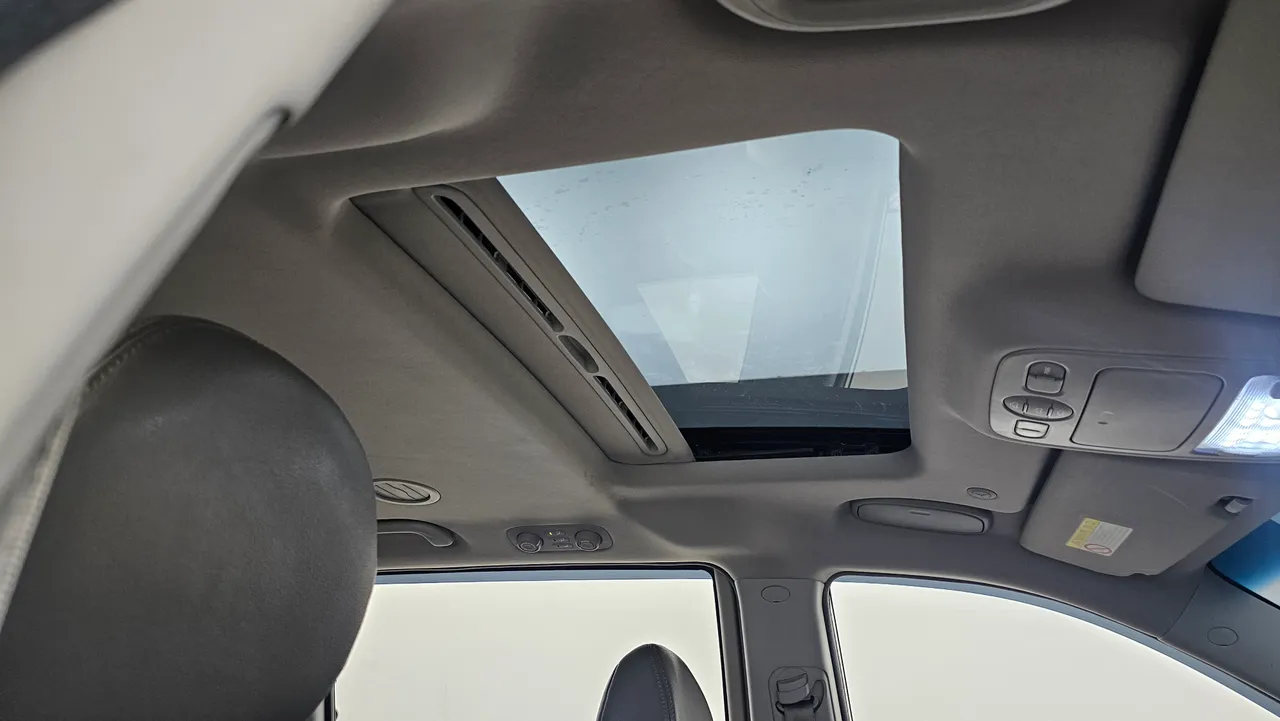 Kia Carnival — miniaturë 18