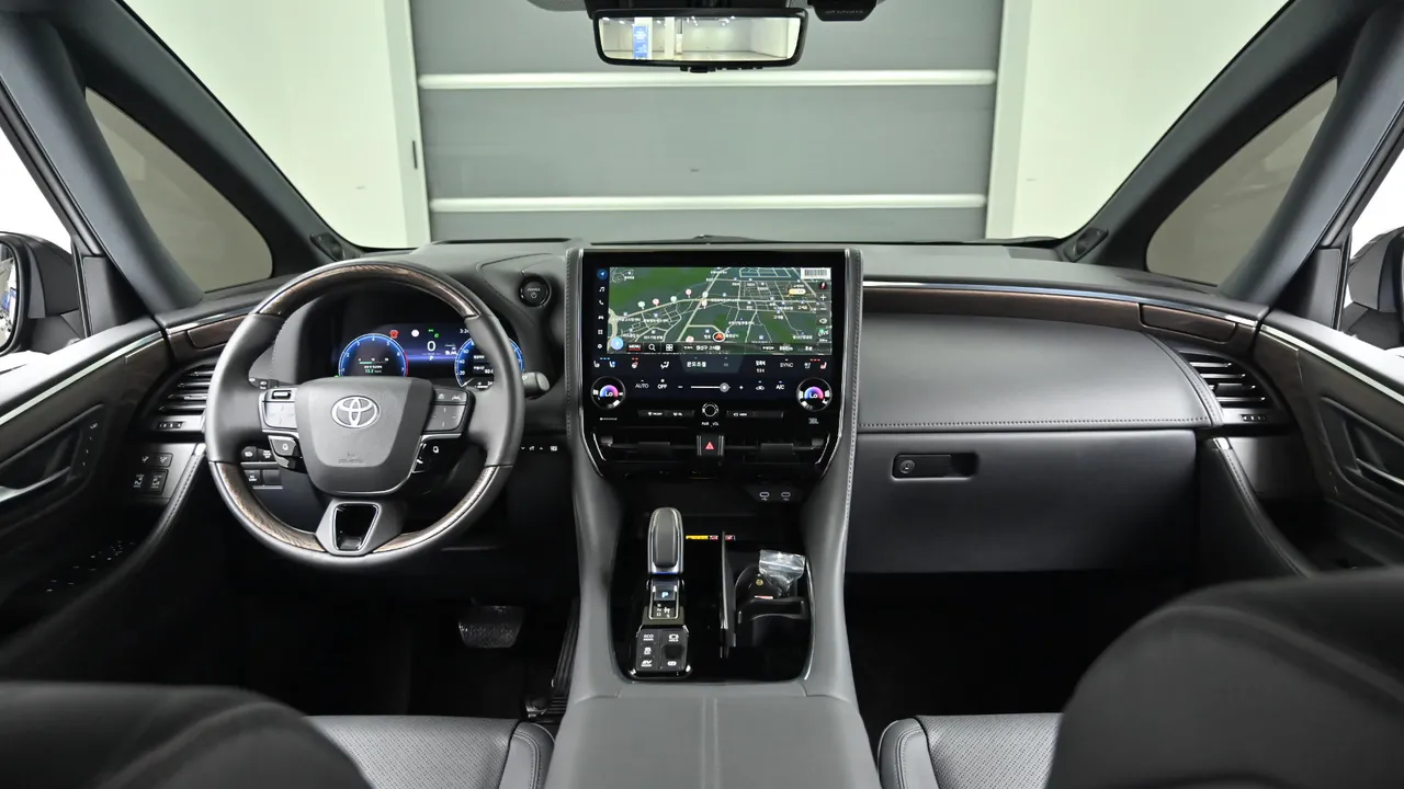 Toyota Alphard 4th Generation 2.5 HEV Executive 4WD