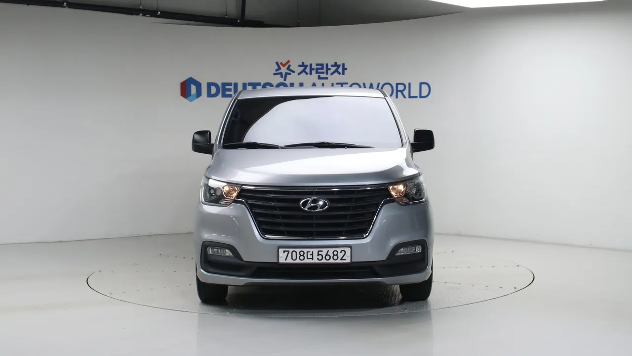 Hyundai Starex — miniaturë 3