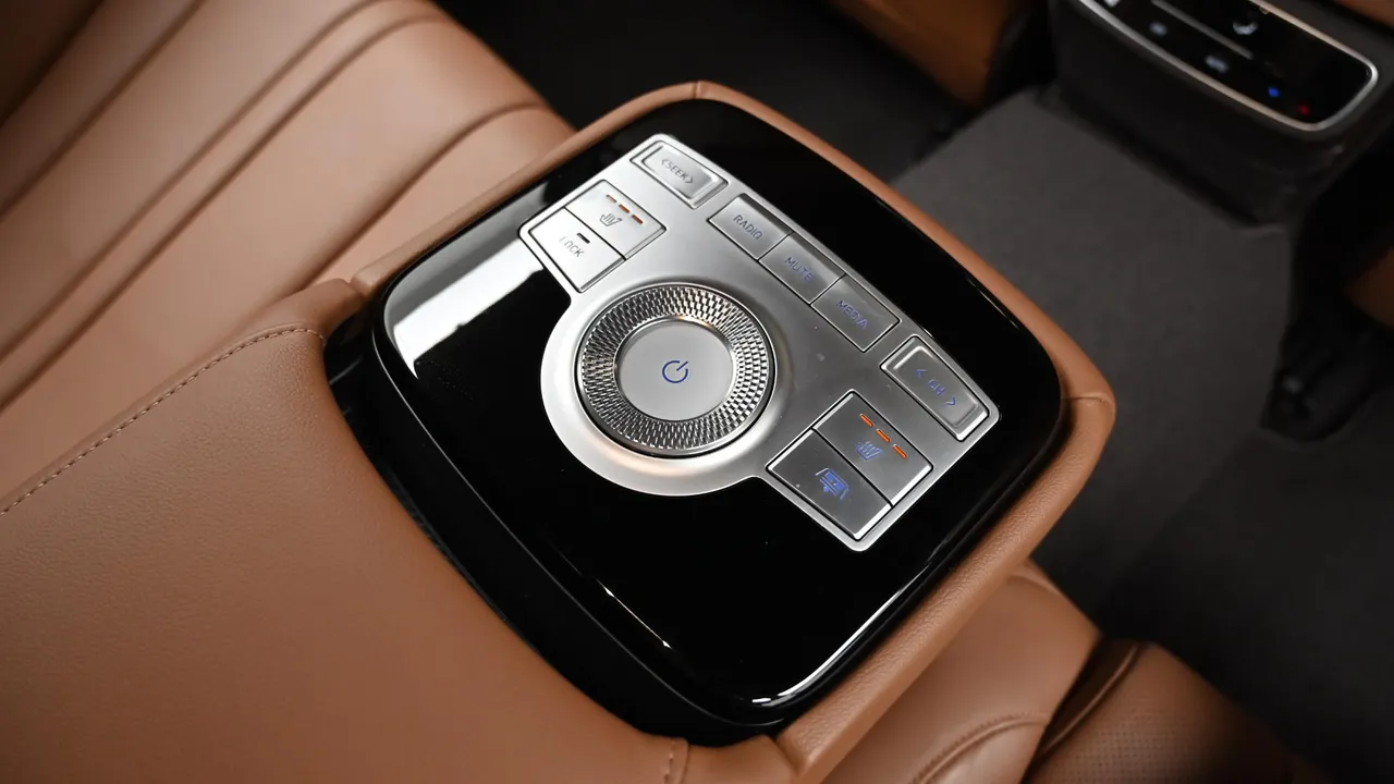 Genesis G80 — miniaturë 16