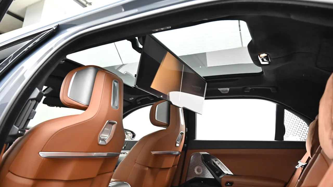BMW i7 — miniaturë 19