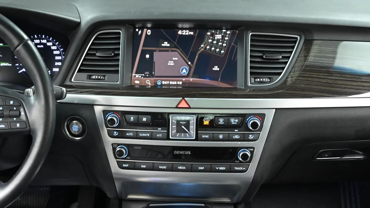 Genesis G80 — miniaturë 14