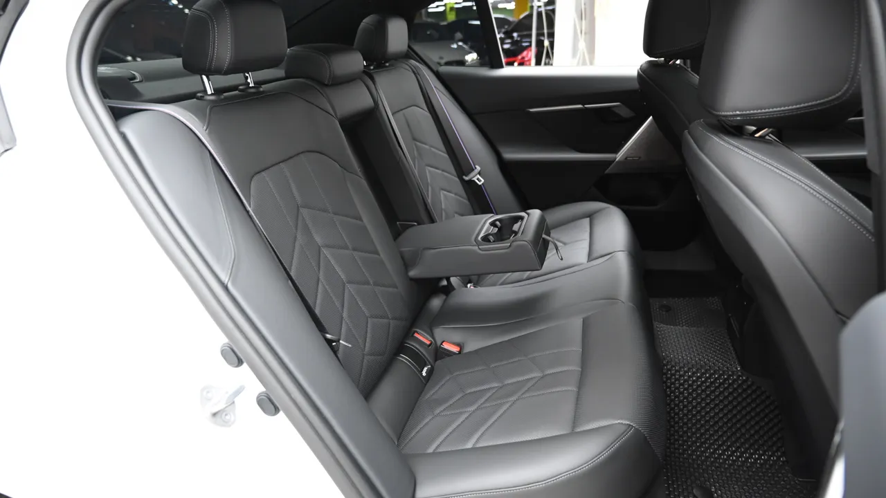 BMW 5er — miniaturë 12