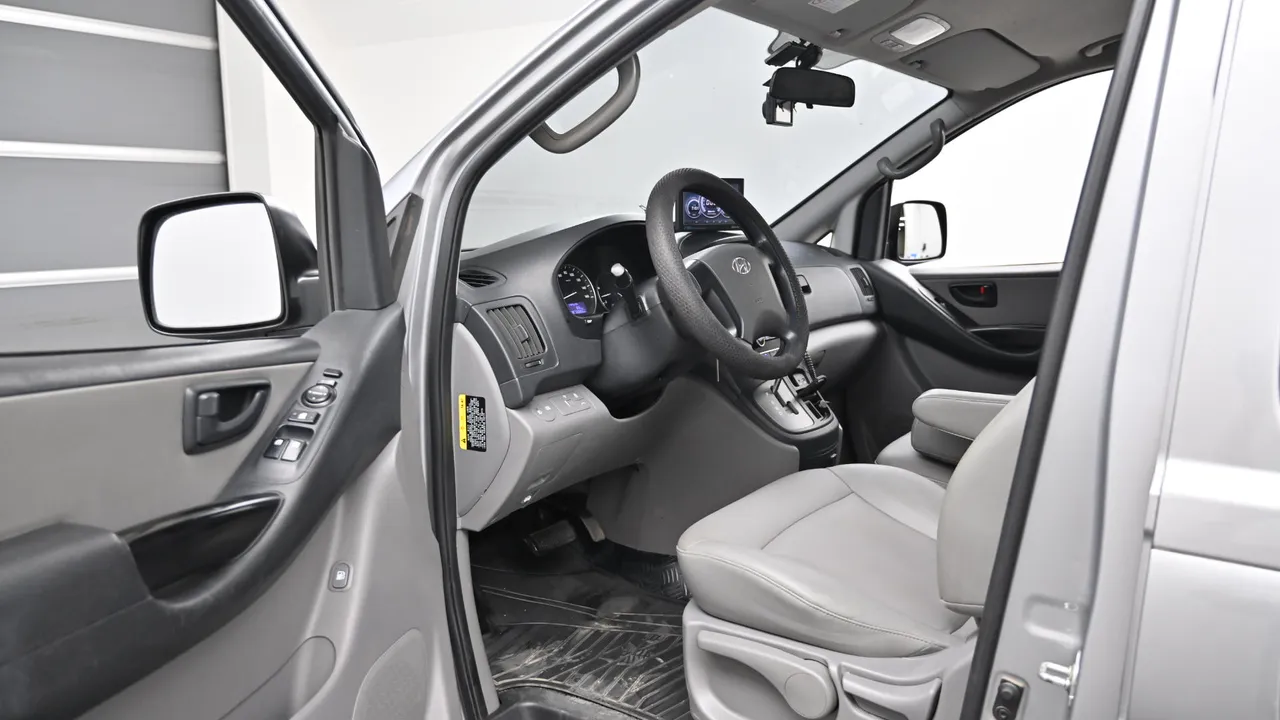 Hyundai Starex — miniaturë 11