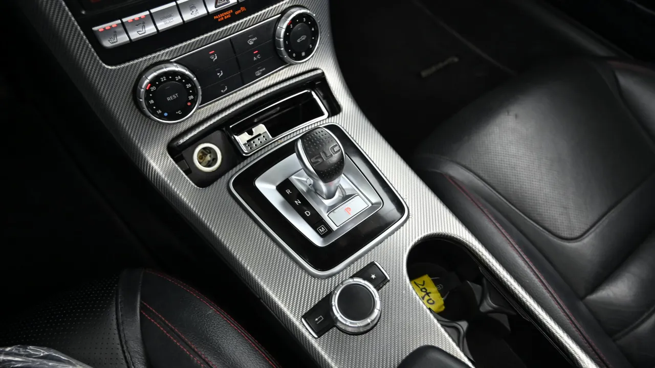 Mercedes SLC-Class R172 SLC200