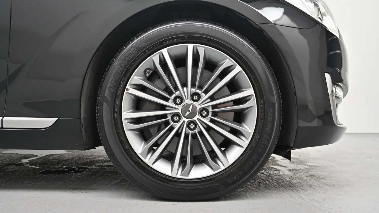 Genesis G90 — miniaturë 5