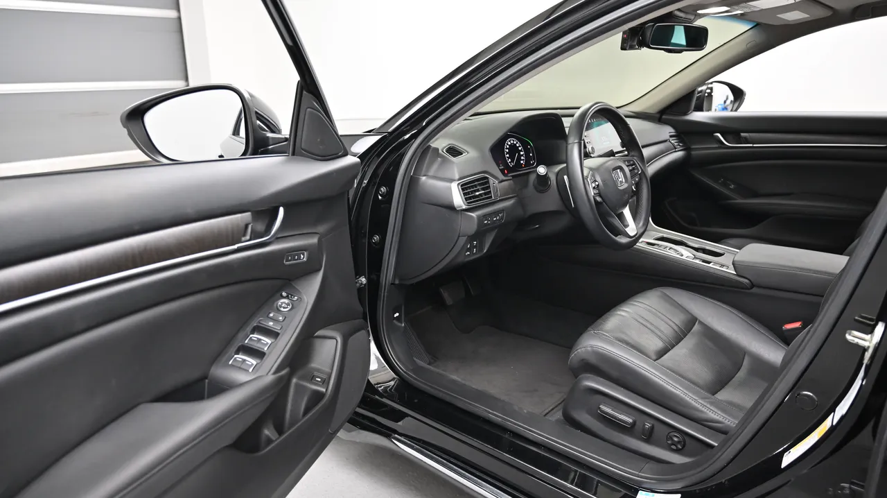 Honda Accord — miniaturë 11