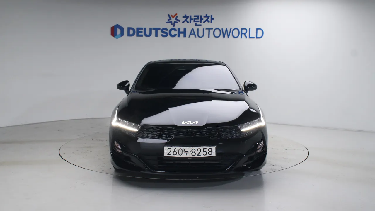 Kia K5 — miniaturë 3