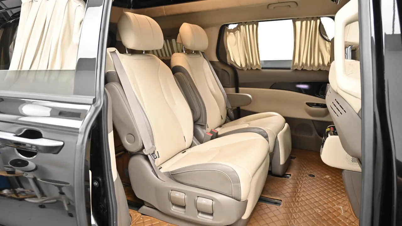 Kia Carnival — miniaturë 12