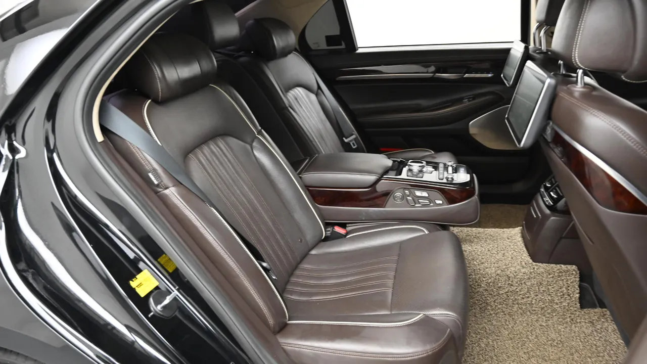 Genesis G90 — miniaturë 12