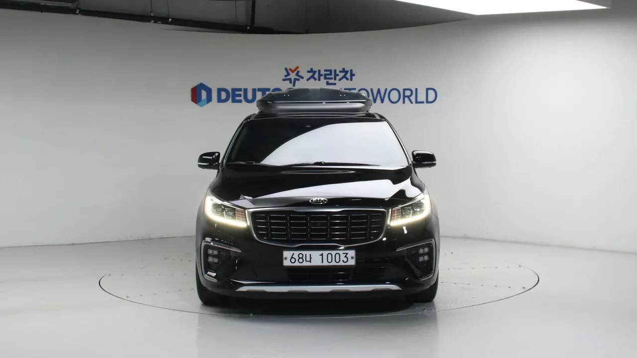 Kia Carnival — miniaturë 3