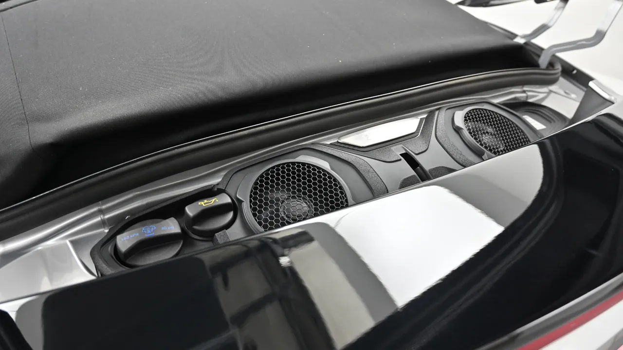 Porsche 911 — miniaturë 6