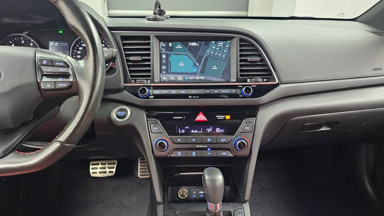 Hyundai Avante — miniaturë 14