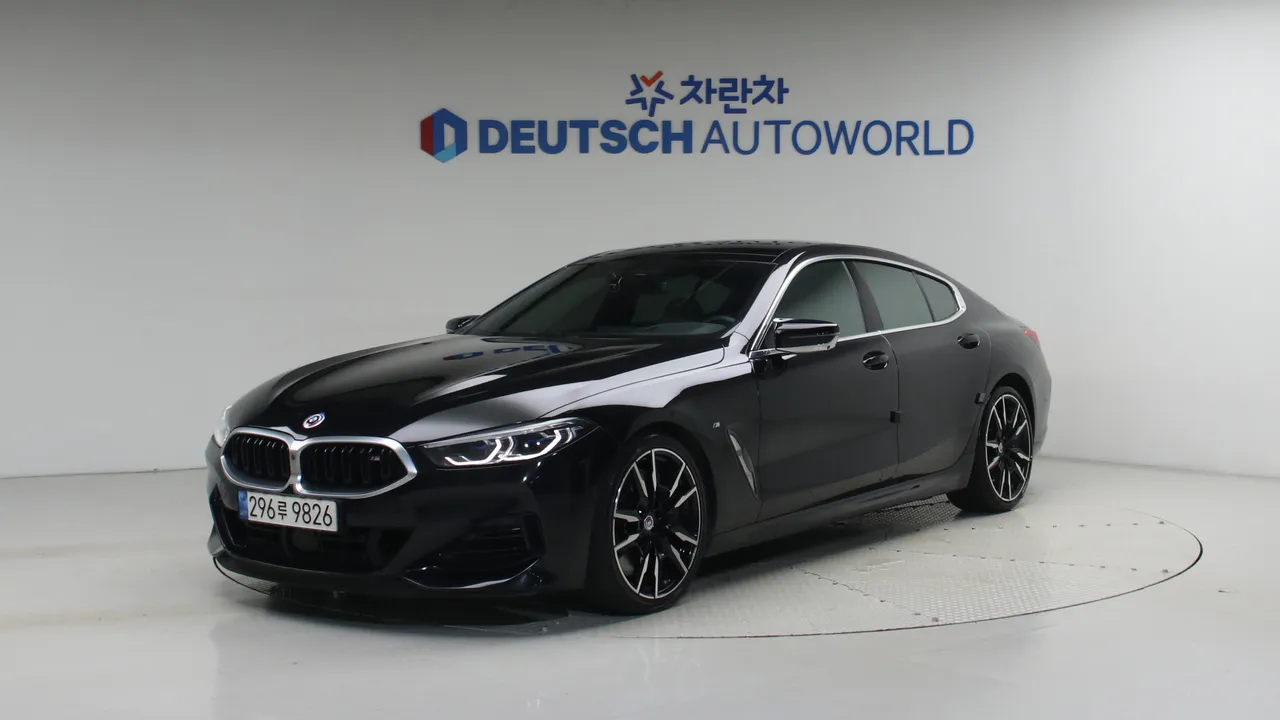 BMW 8er, 2022, фотография 2