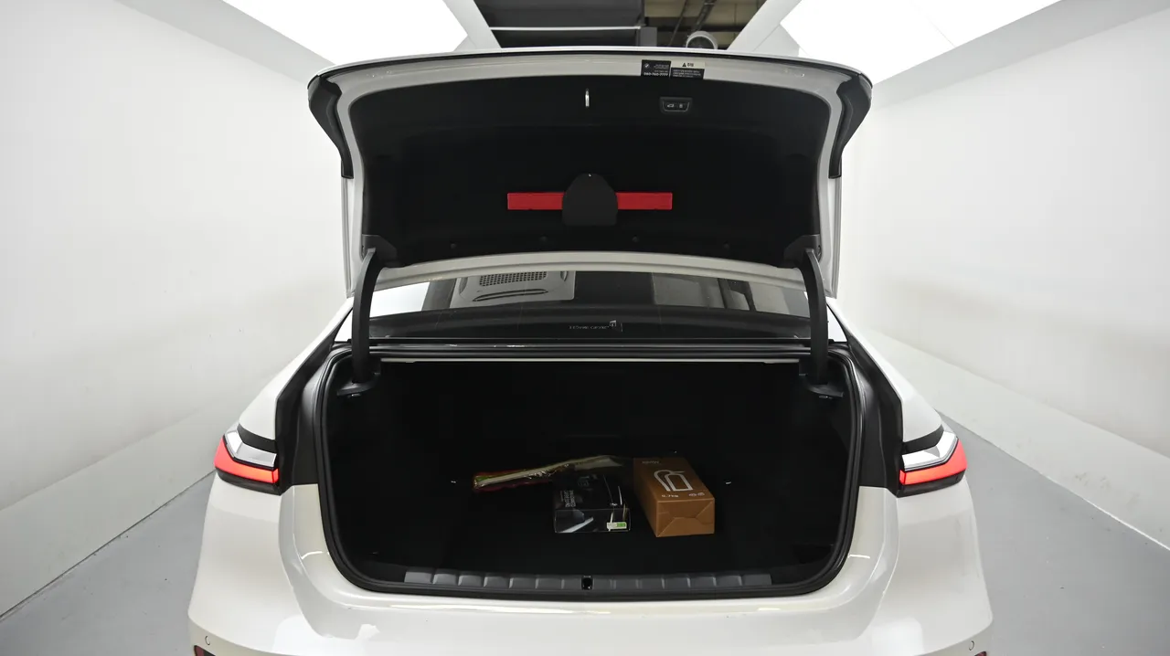 BMW 7er — miniaturë 28