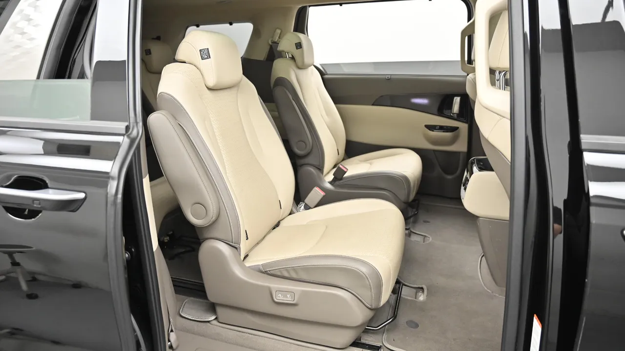 Kia Carnival — miniaturë 12