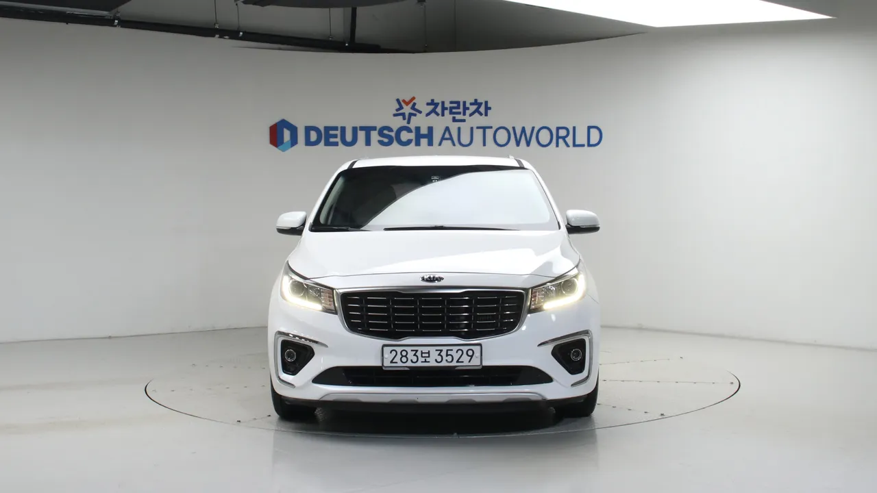 Kia Carnival — miniaturë 3