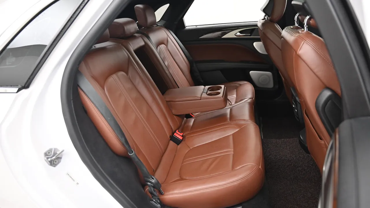 Lincoln MKZ — miniaturë 12