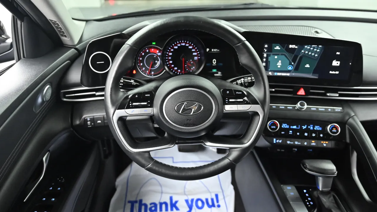 Hyundai Avante — miniaturë 13