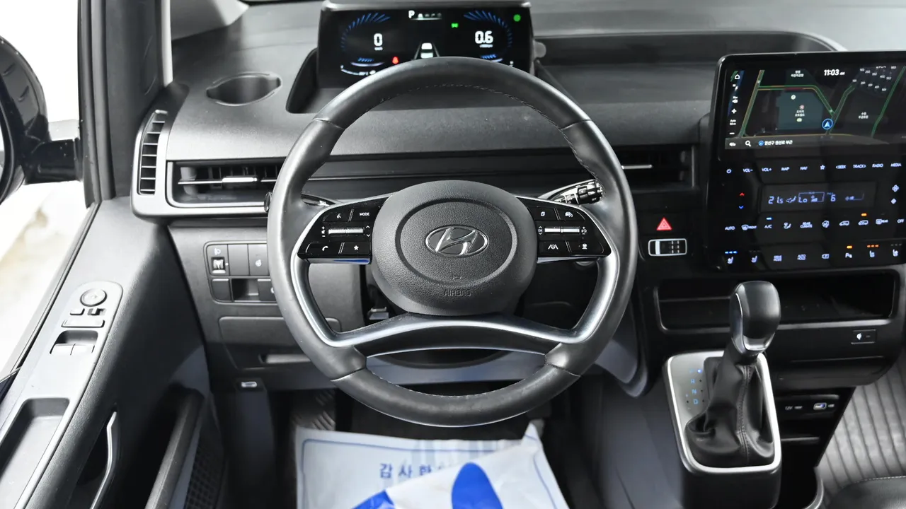Hyundai Staria — miniaturë 13