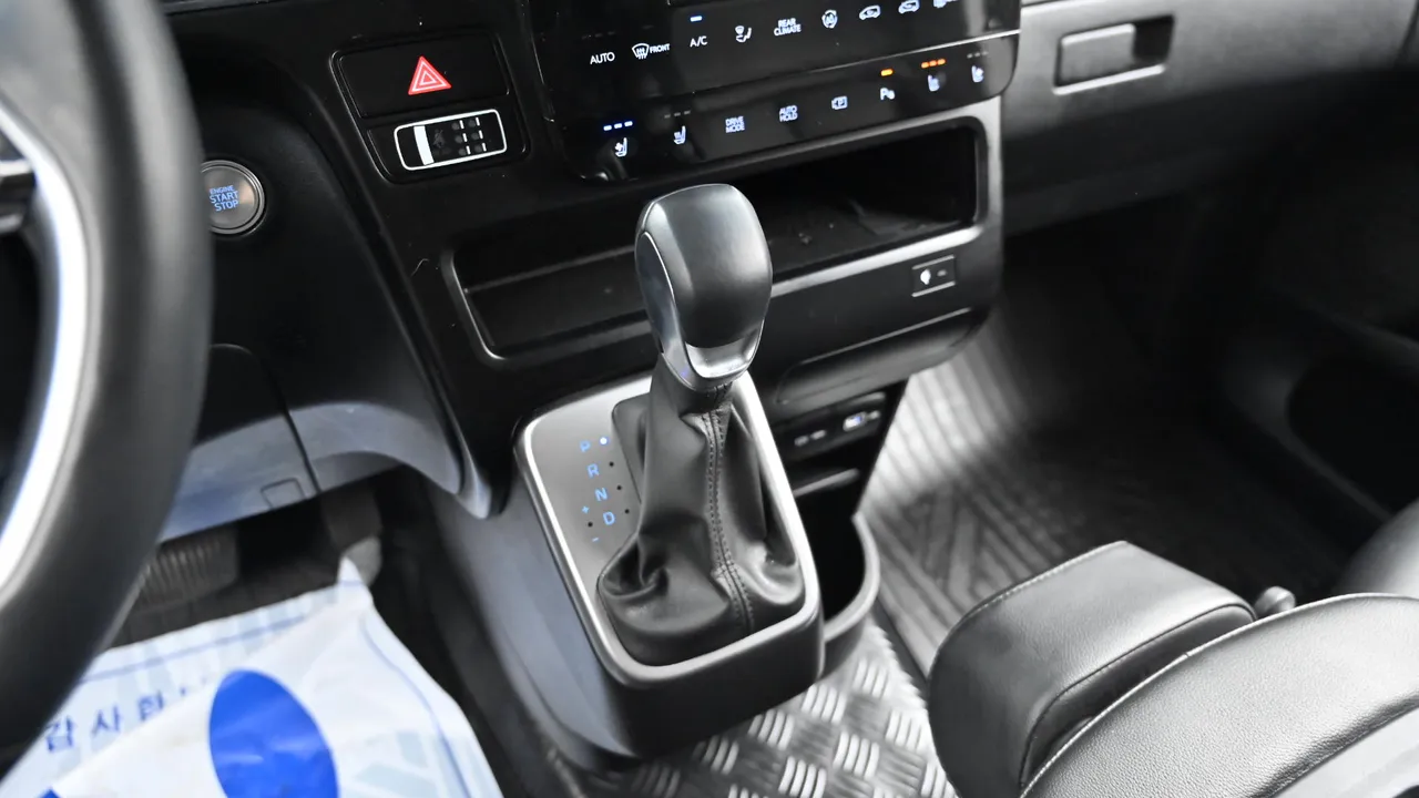 Hyundai Staria — miniaturë 9
