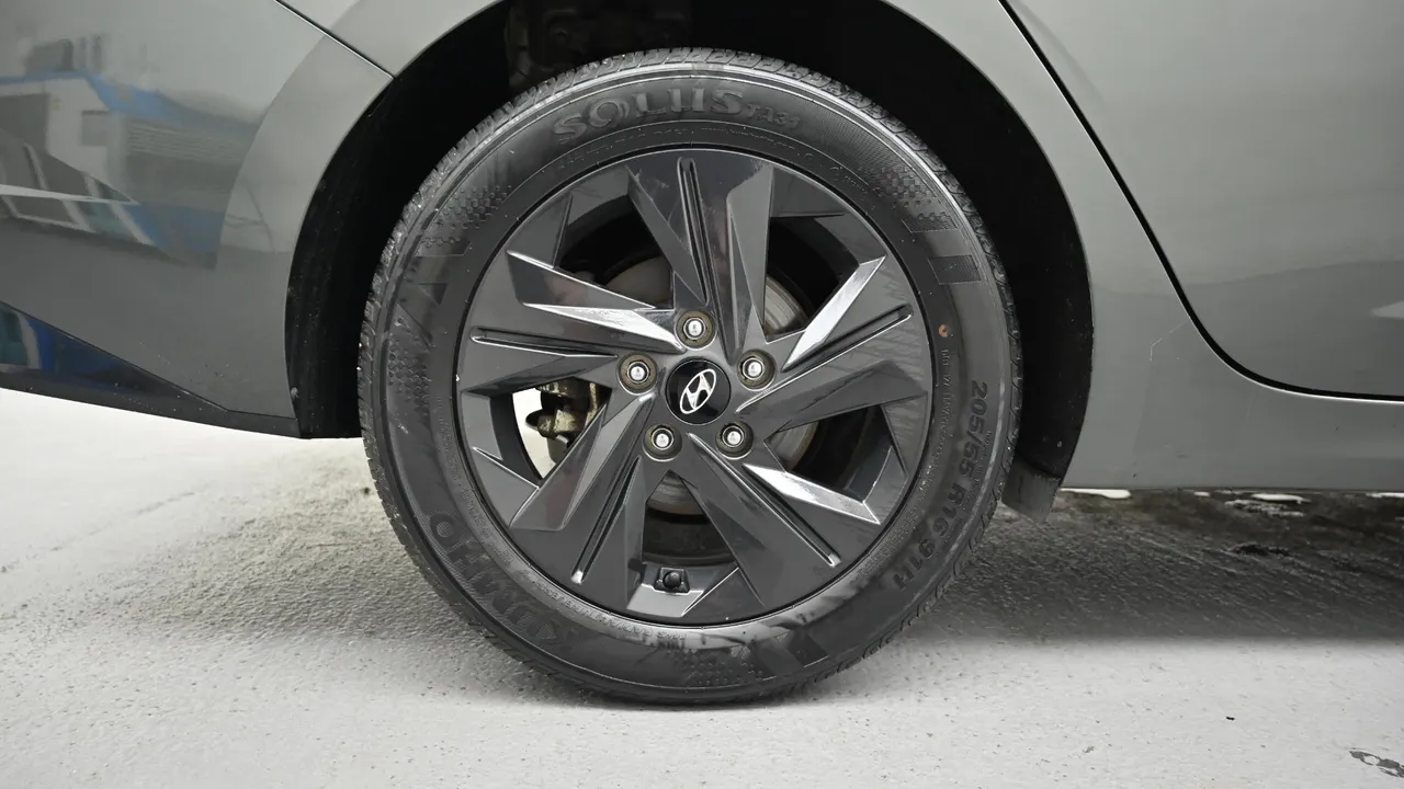 Hyundai Avante — miniaturë 5