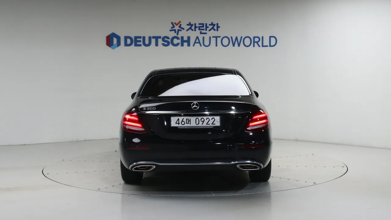 Mercedes-Benz E-klasse — miniaturë 4