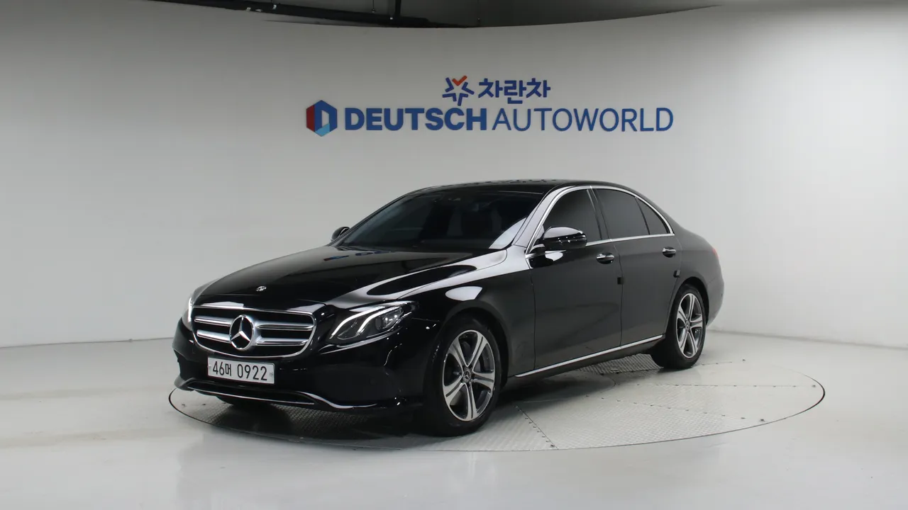 Mercedes-Benz E-klasse E300 아방가르드 — foto 1