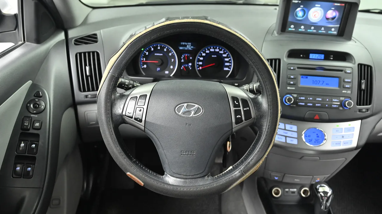Hyundai Avante — miniaturë 13