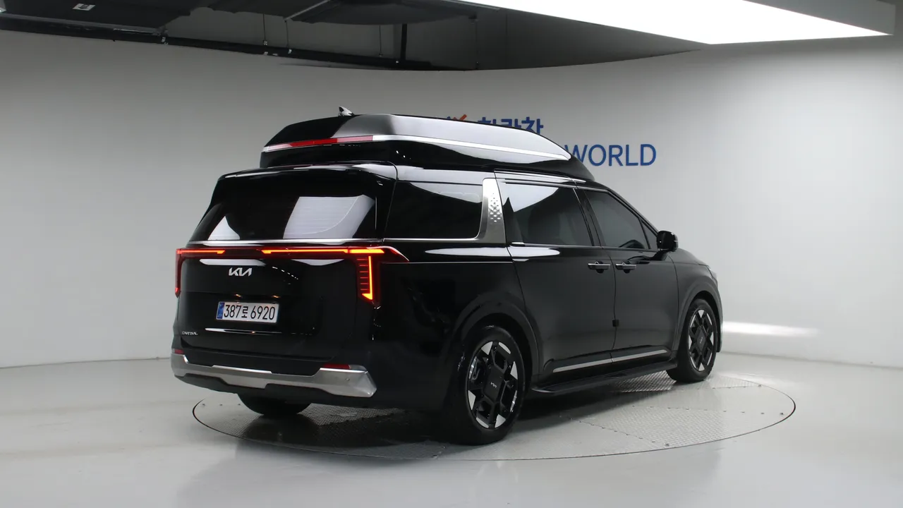 Kia Carnival — miniaturë 2