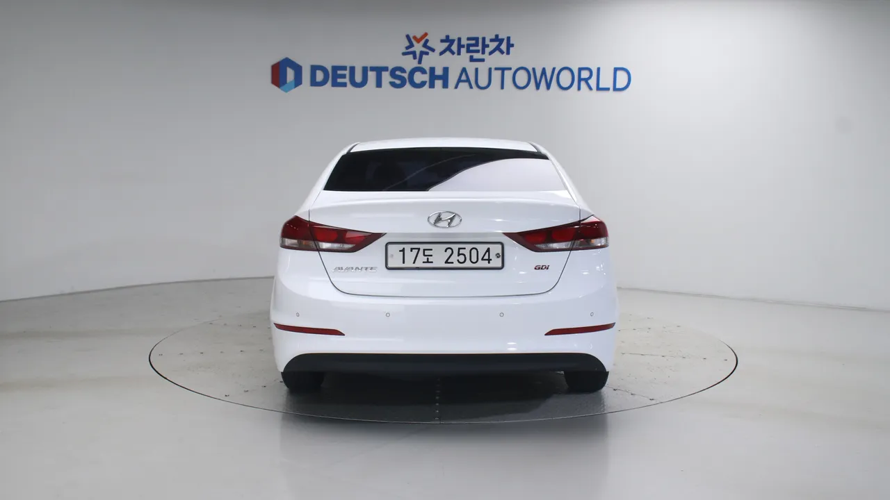 Hyundai Avante — miniaturë 4