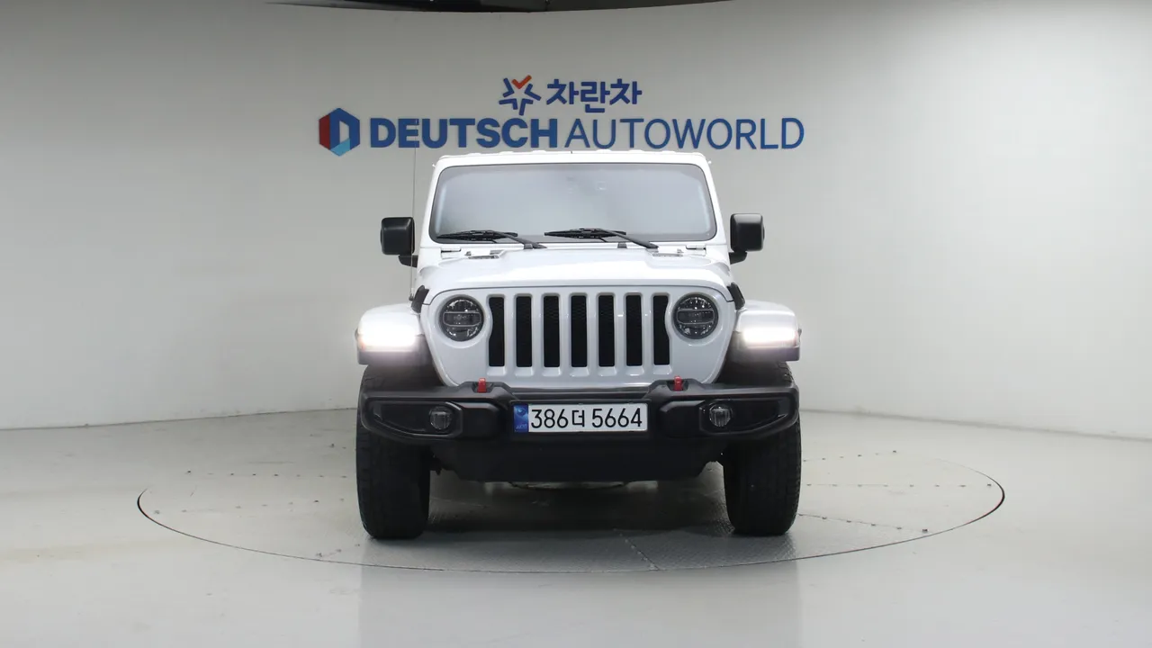 Jeep Wrangler — miniaturë 3