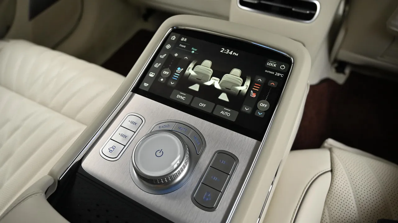 Genesis G90 — miniaturë 16