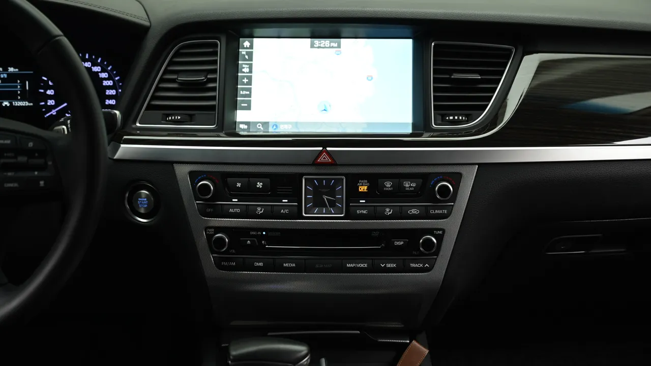 Genesis G80 — miniaturë 14