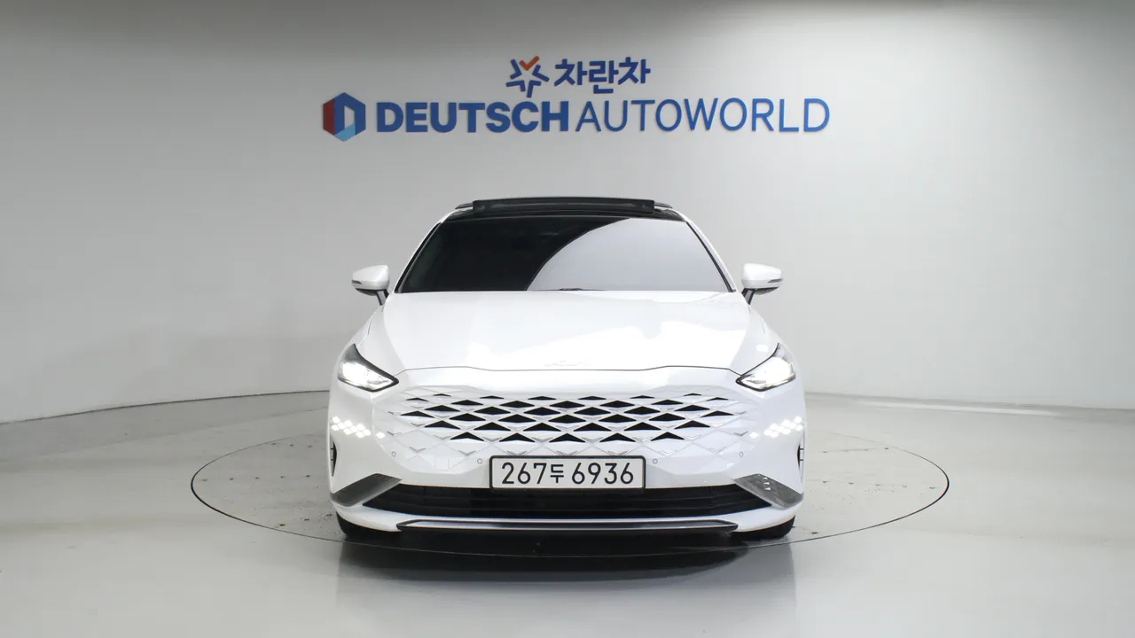 Kia K8 — miniaturë 3