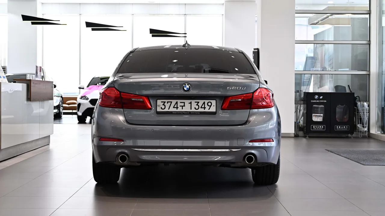 BMW 5er — miniaturë 3