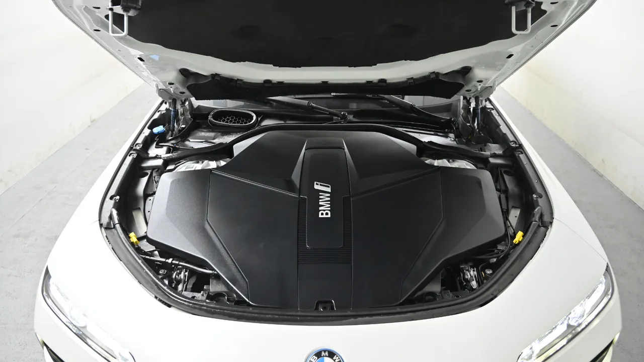 BMW i7 — miniaturë 6