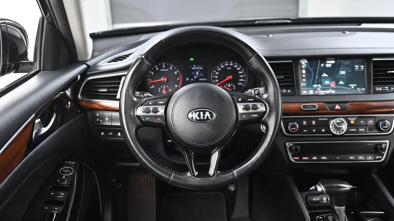 Kia K7 — miniaturë 13