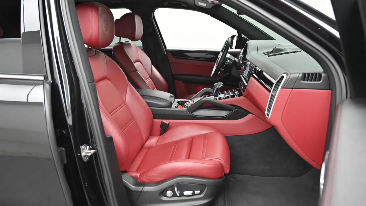 Porsche Cayenne (PO536) 3.0
