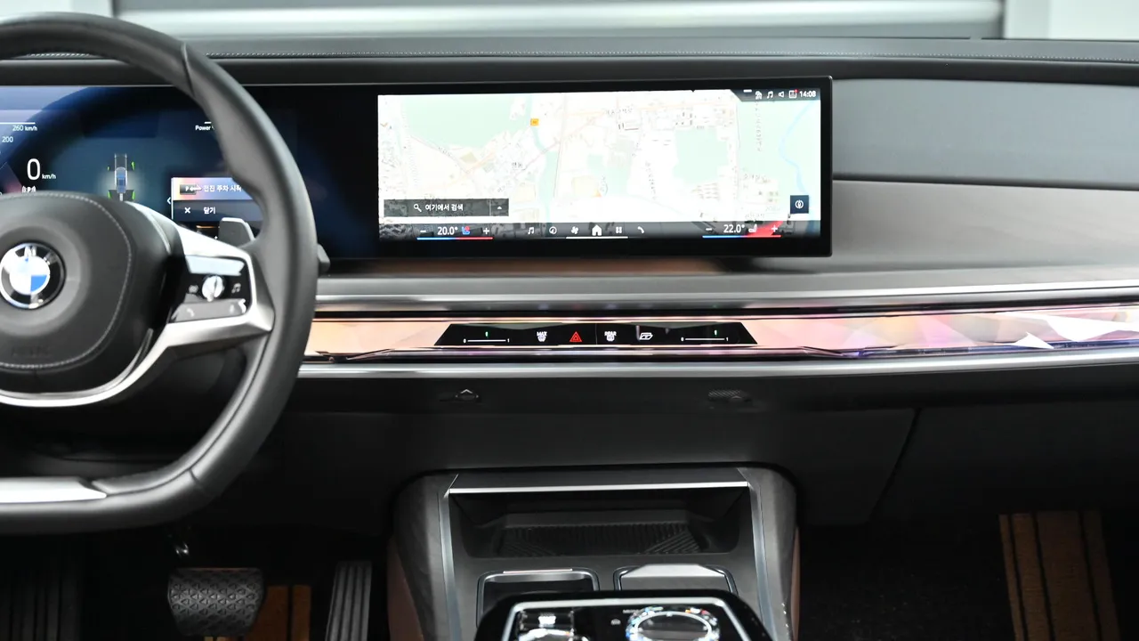 BMW 7er — miniaturë 32