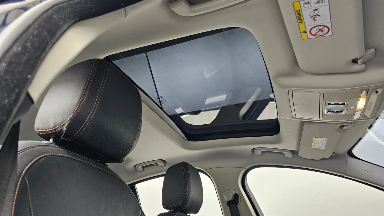 Jaguar XE — miniaturë 18