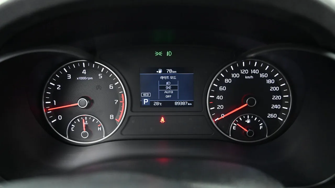 Kia K5 — miniaturë 8