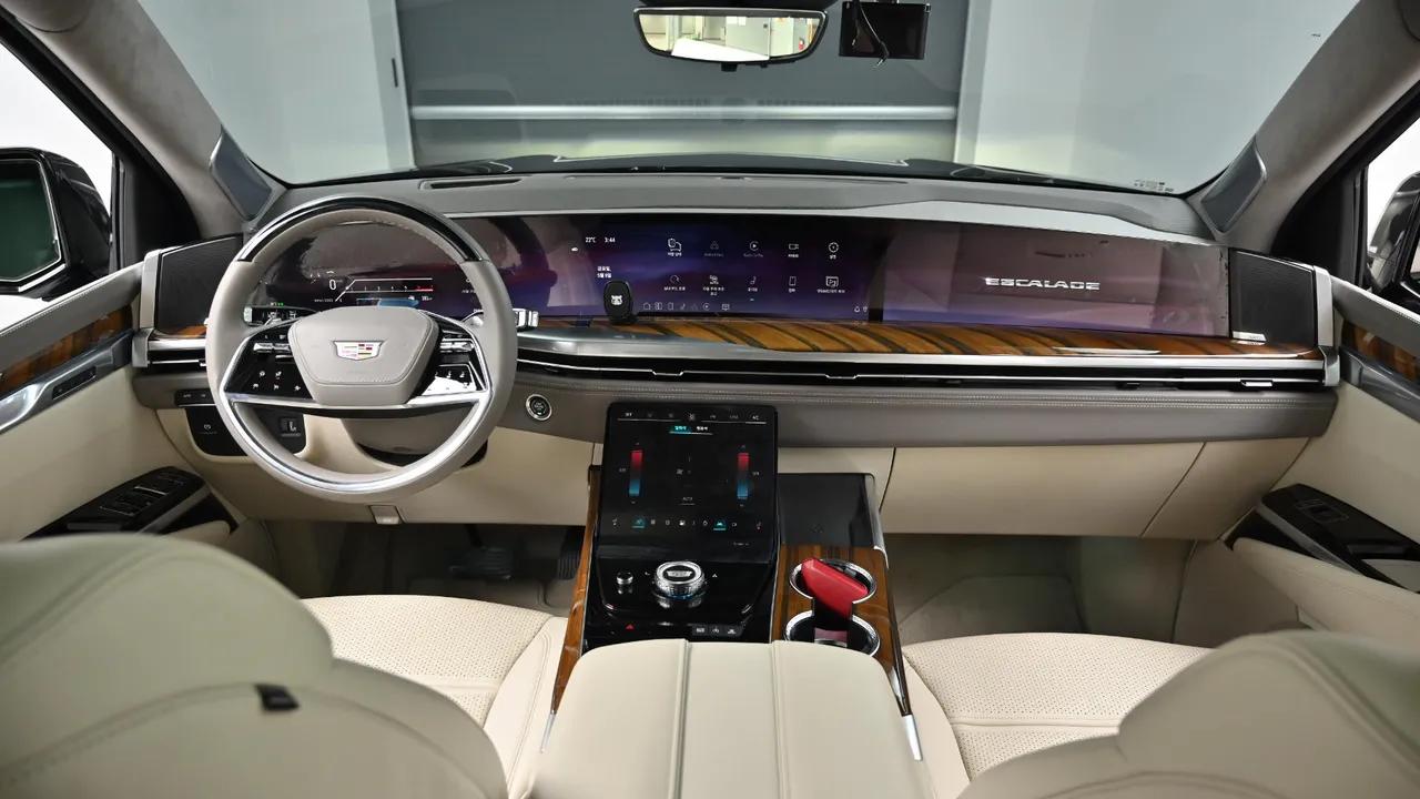 Cadillac Escalade — miniaturë 7
